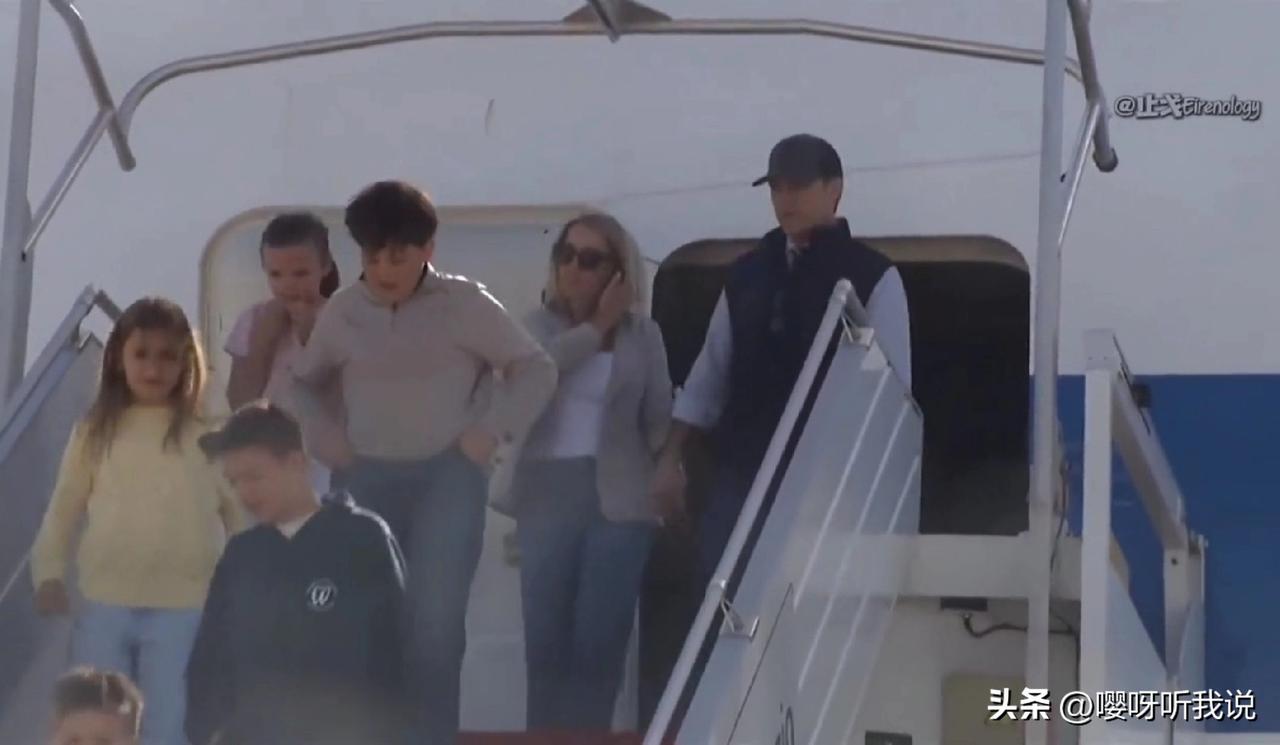 这是前几天美国战争部长赫格塞斯带着他的妻子和其中的六个孩子去法国参加诺曼底登陆纪