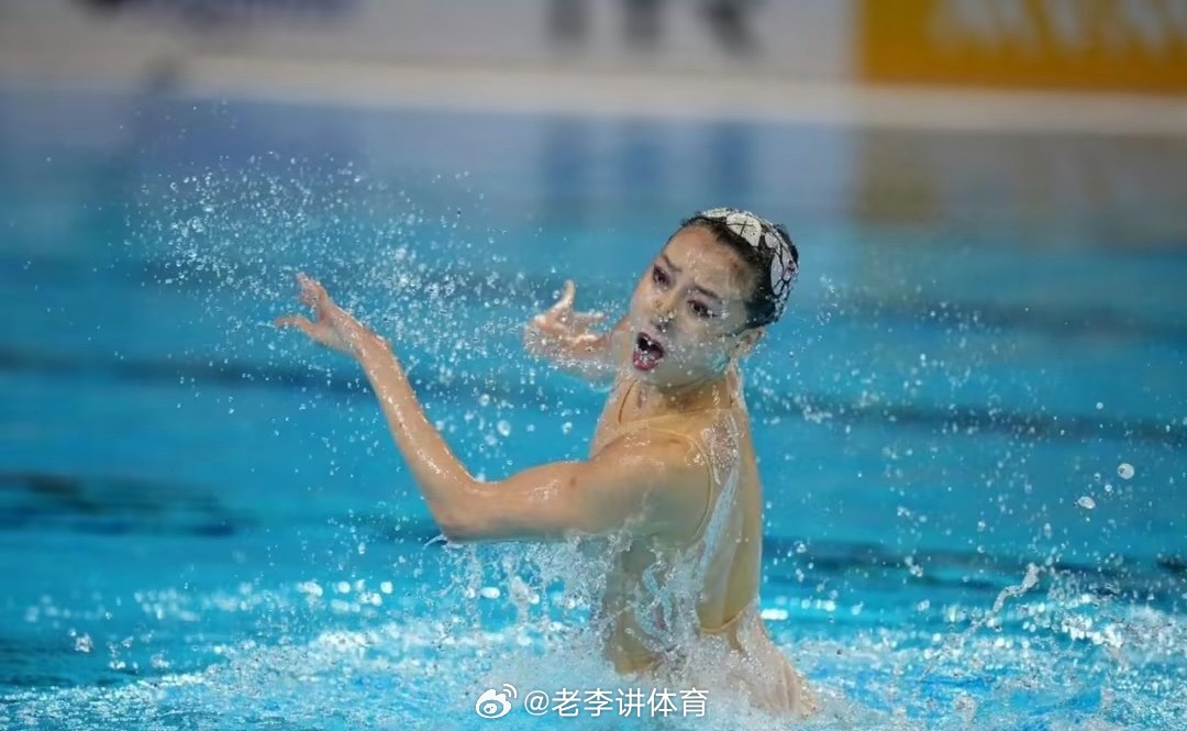 北京时间6月20日，2026花样游泳世界杯超级总决赛在加拿大多伦多结束首日比赛，