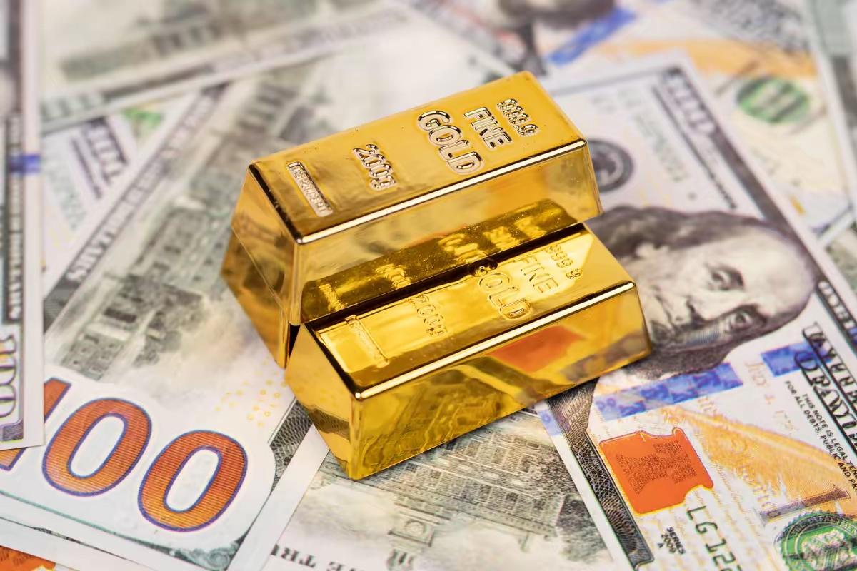 一个好消息，一个坏消息。
好消息:黄金销量暴跌34％
坏消息:买黄金的越来越少了