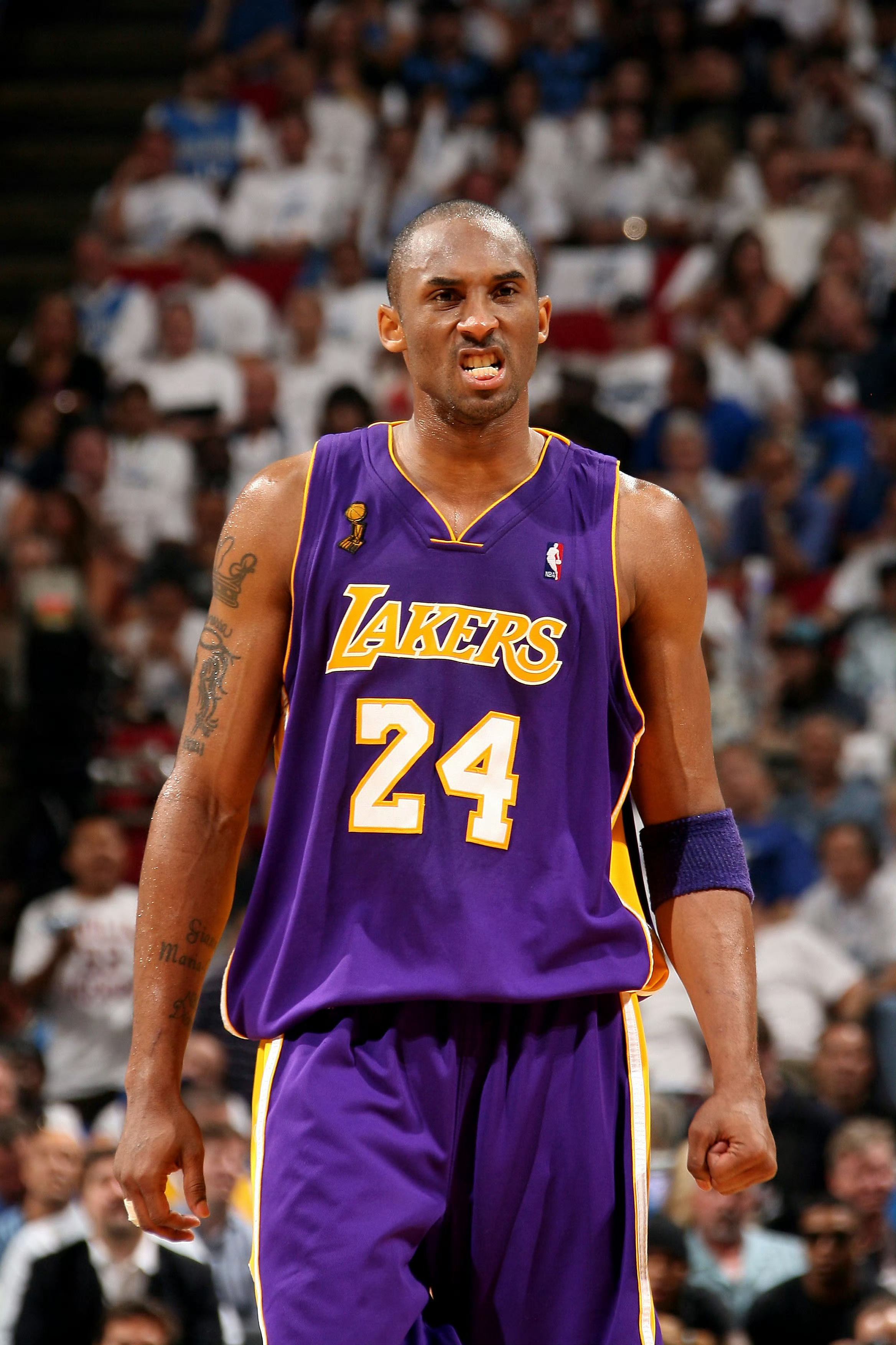 每一个低谷都总有跌落的原因，和能让你走出的方向，跌跌撞撞也别怕❤️科比退役的第3