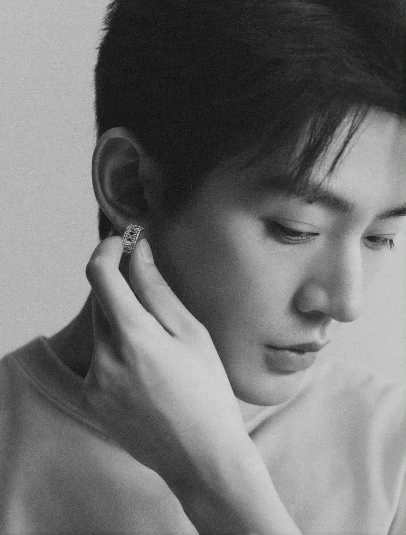 Dior 迪奥品牌大使、全球美妆大使邓为时尚灵感解读 演绎七夕大片 