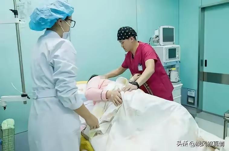 贵州男子在浙江工地处了个四川对象，孩子都生了，她却死活不肯领证，直到他翻开那个夹