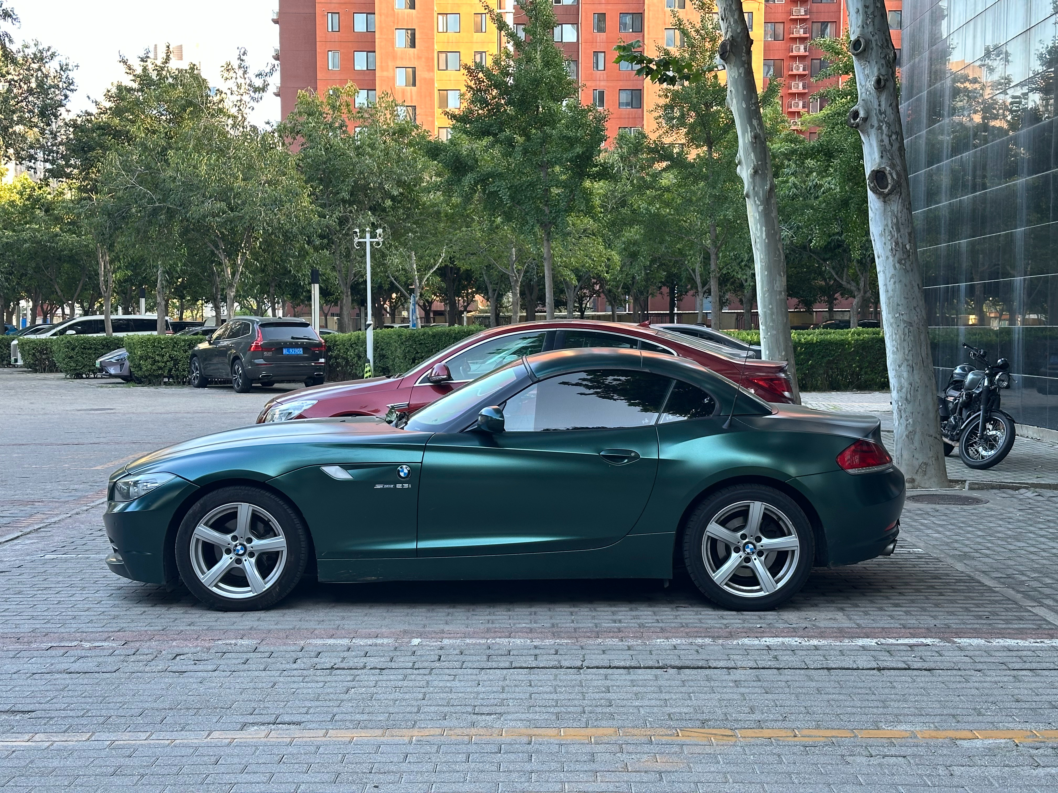 如果要买个二手硬顶敞篷车，还得是宝马Z4