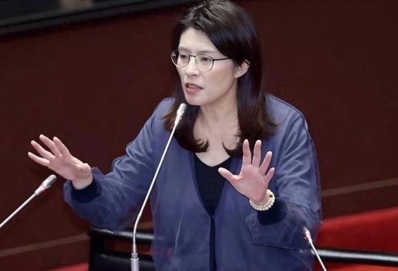 美国果然小看了郑丽文：台湾省传出大消息，特朗普要气炸！来自台湾省的爆炸性消息：5