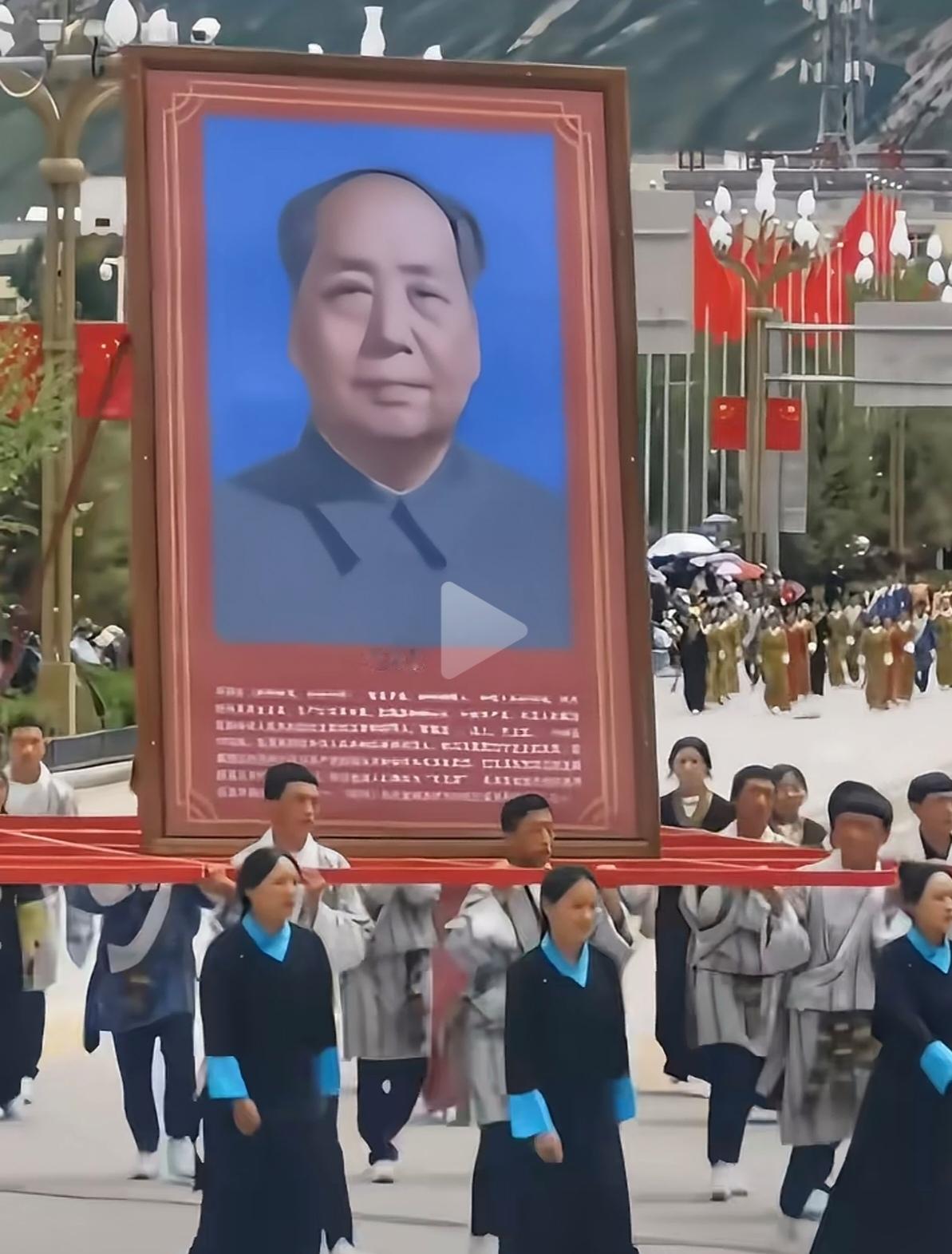 今天是九月九日，整整五十年了。五十年前的这一天，毛主席离开了我们。半个世纪过去了