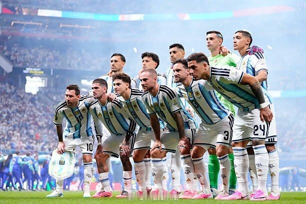 阿根廷球迷俱乐部  加斯顿·伊多尔 🇦🇷（媒体人跟队记者）：阿根廷🇦🇷所