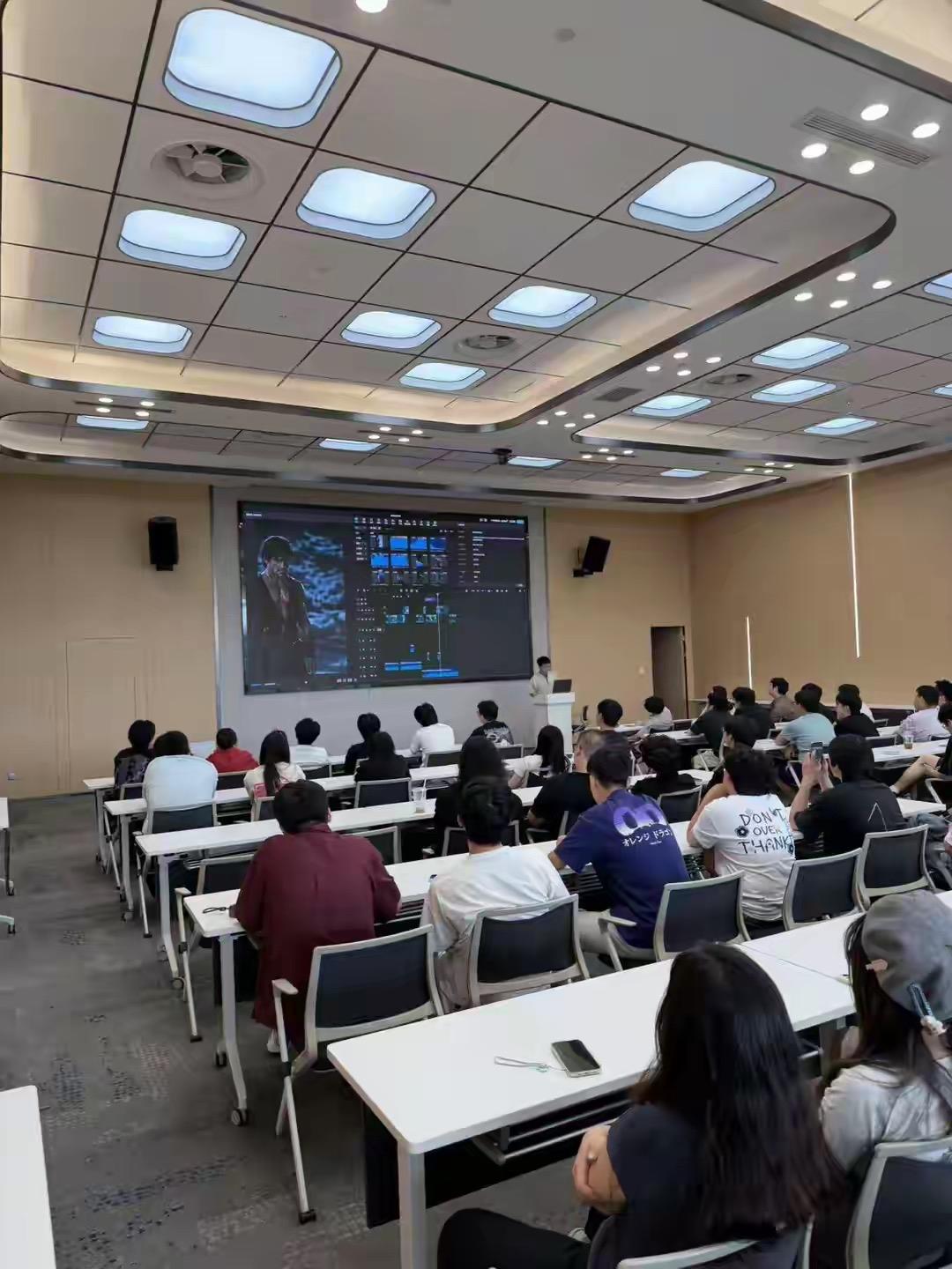 杭州AI漫剧超级工厂！单剧41亿播放，95后夫妻两个月狂更534集

今年文娱赛