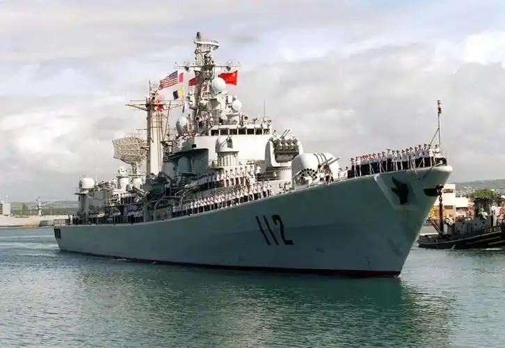 什么叫量身定制？巴基斯坦海军找了半天的替换舰，结果发现中国海军即将退役的青岛舰简