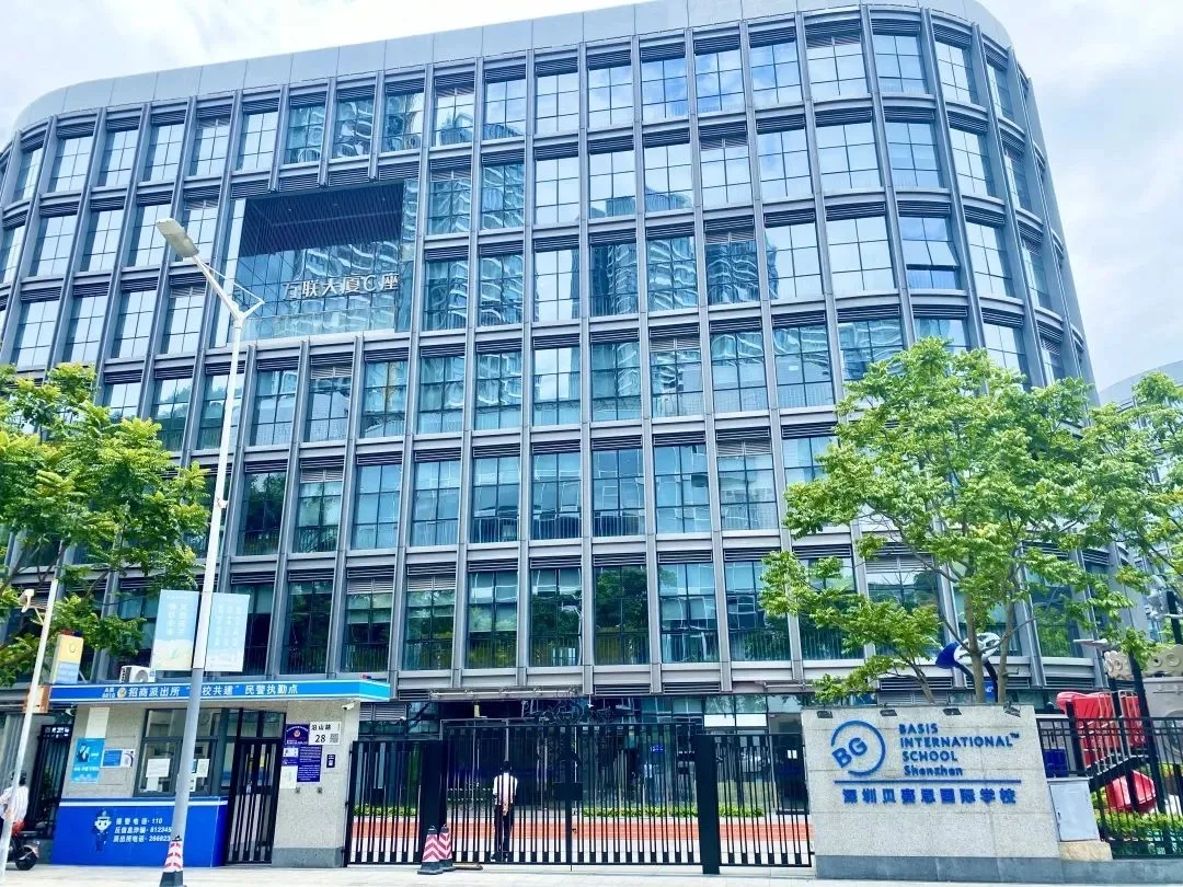 深圳什么家庭能在这样的小学读书啊？！