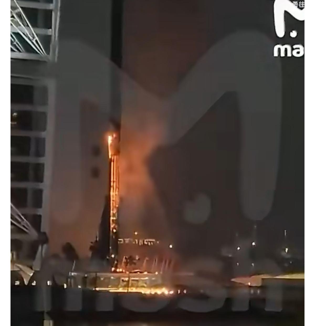 阿联酋，伊朗巡飞弹击中迪拜帆船酒店，迪拜的五星级酒店。

更多的美军加油机前往以