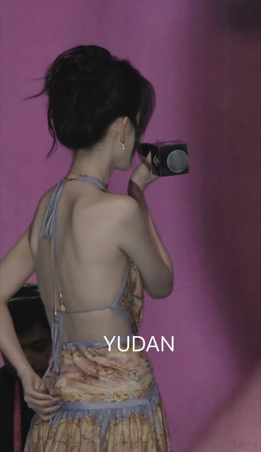 孟子义这身材还是很顶的 