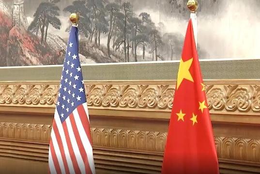 一个被制裁多年的伊朗，把美国拖进了一场打不完的仗。有人据此断言：这一仗打完，中美