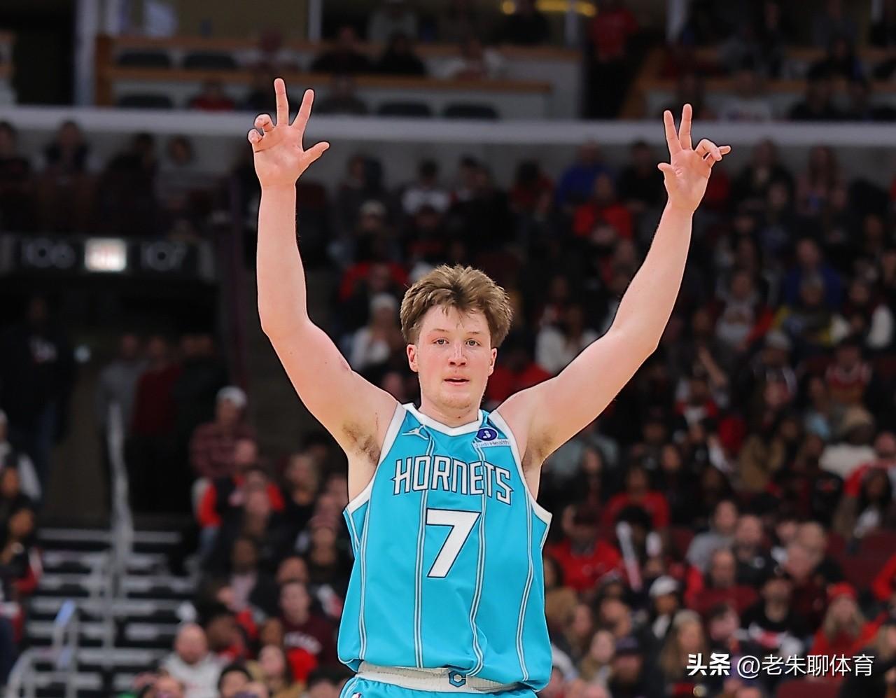 他冲上榜单第一已经让人意外，更让人意外的是，赛季接近过半了，他竟然还在这份榜单之