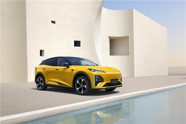 全新深蓝S07华为乾崑激光版搭载的华为乾崑ADS 4 Pro增强版，采用了与华为