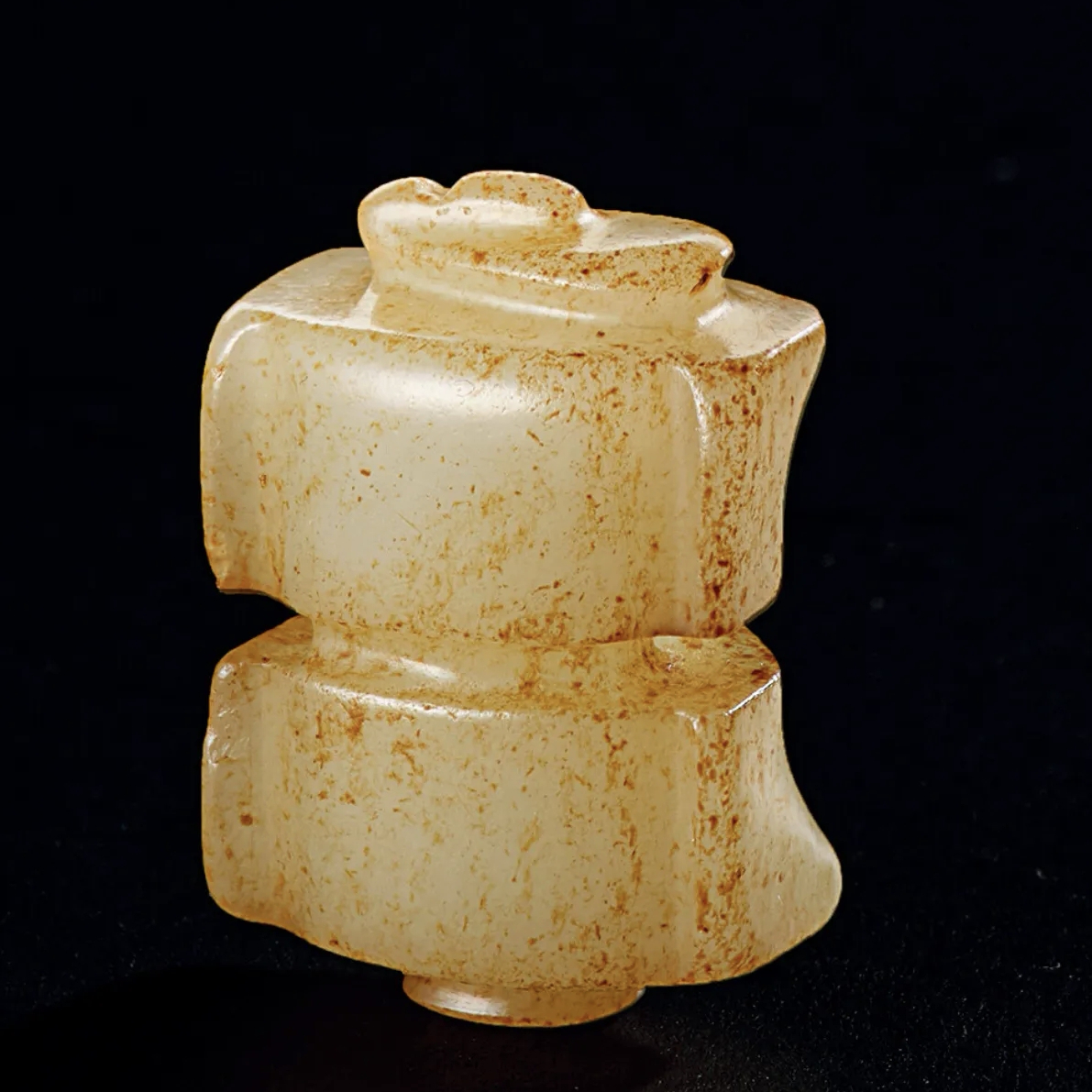 随想杂感 圆雕汉代玉器，最有欣赏价值和经济价值！尤其是人物雕件和瑞兽一类的器物，