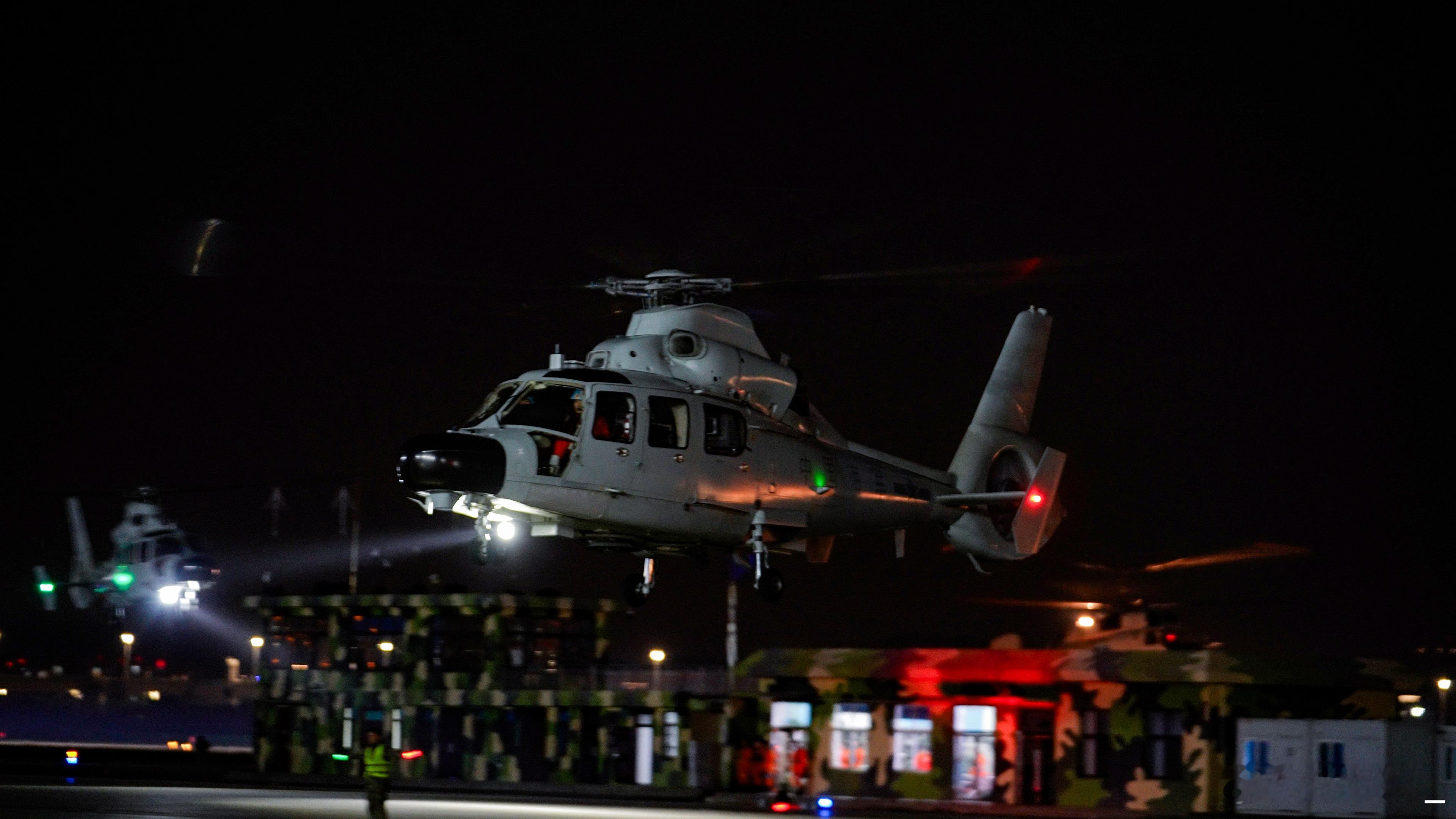 Z-9F夜训 