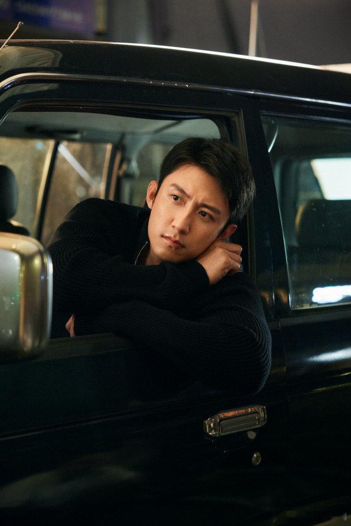 确诊为黄景瑜走路粉确诊为黄景瑜走路粉，真的被黄景瑜的走路姿态狠狠拿捏！一步三摇超