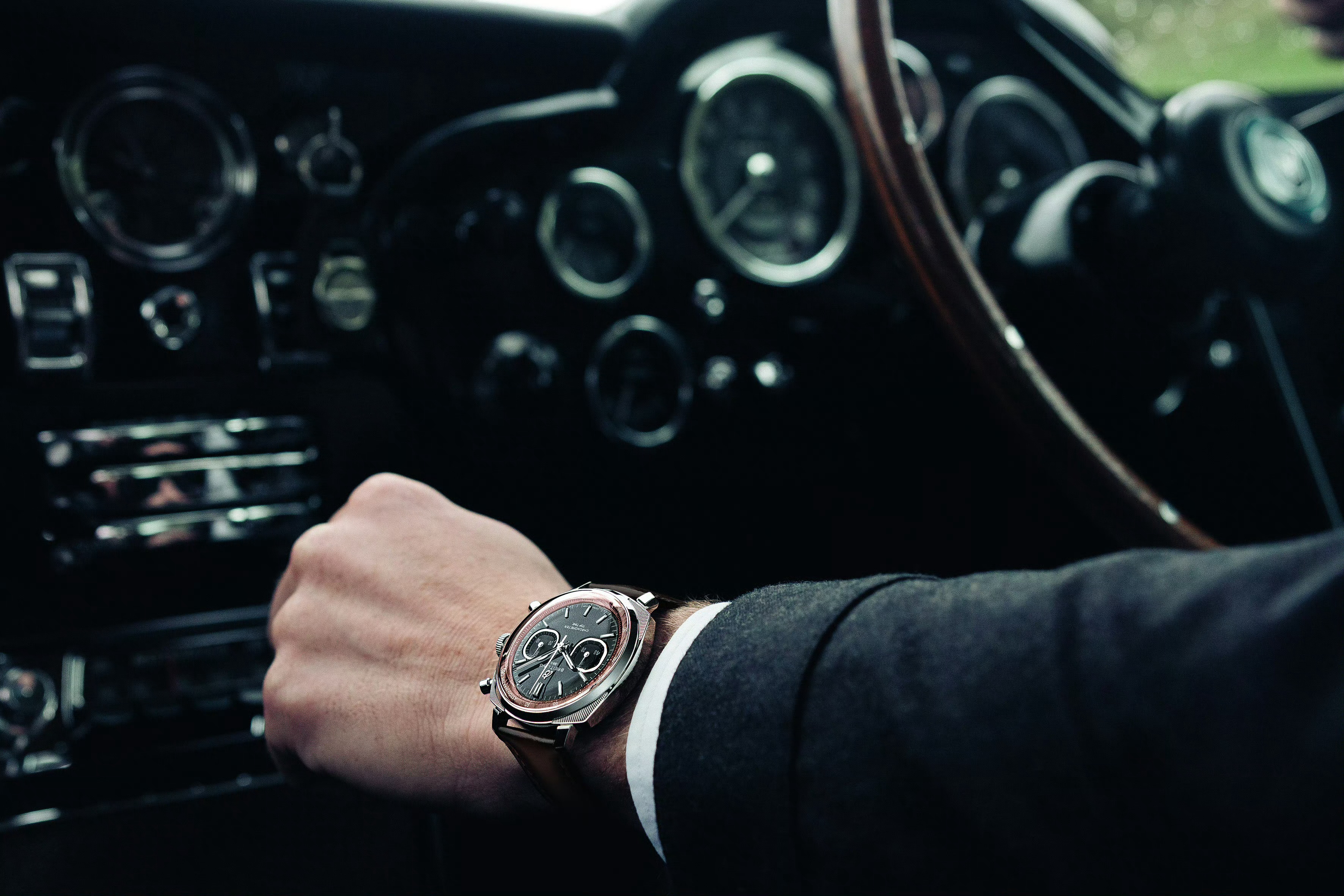 时速交汇，重聚腕间Aston Martin x Breitling，双匠传奇共铸