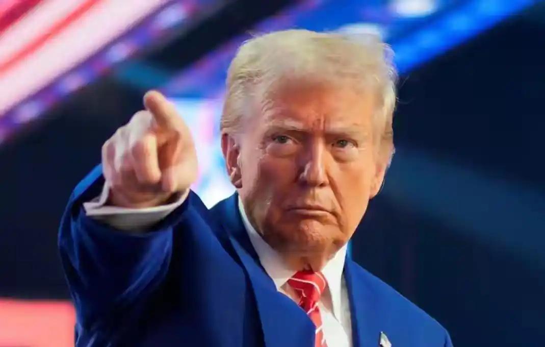 特朗普下令：立即启动核试验。
        10月30日，美国总统特朗普下令美