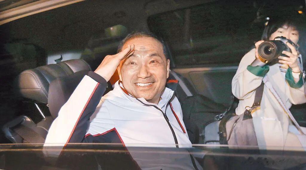 自台湾地区2024大选拉开序幕之后，民进党候选人赖清德的支持率始终高于蓝营的侯友