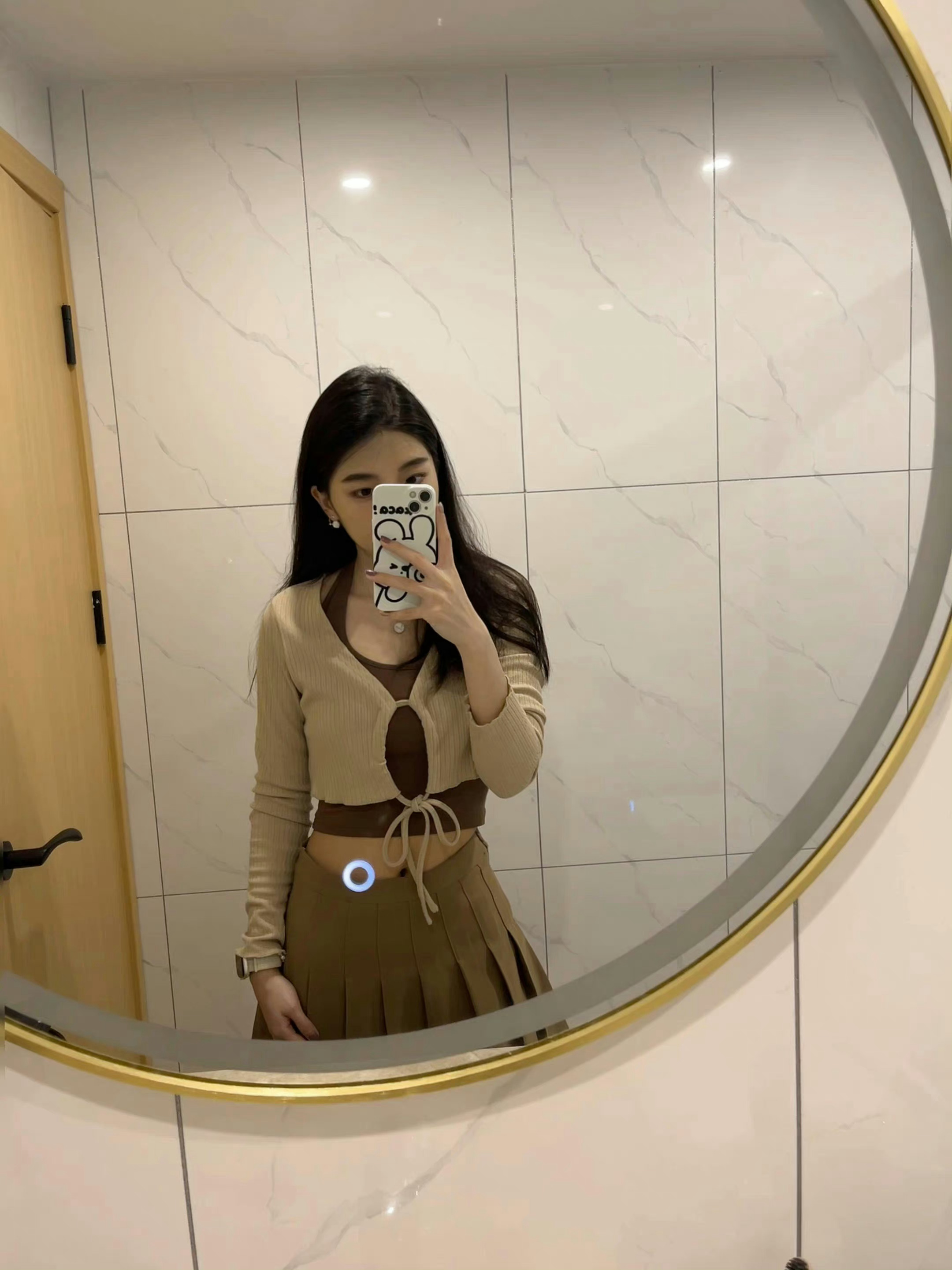 笑死 每次穿这条裙子都会被要联系方式嘛[羞嗒嗒] ​ ​​​