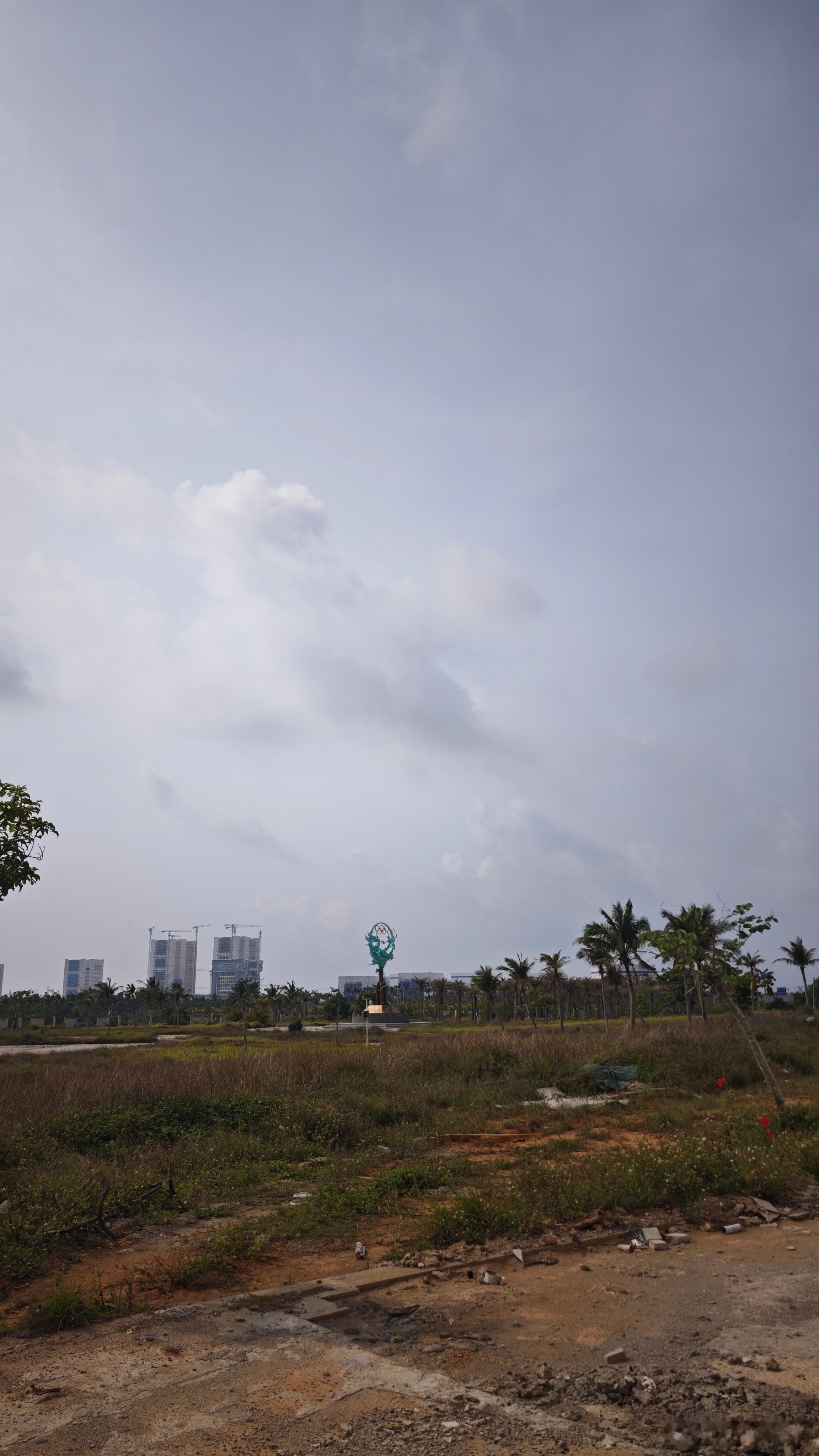 按照之前的那个长十乙首飞时间来算，其实今天的天气并不太有利于在外场拍摄10B首飞