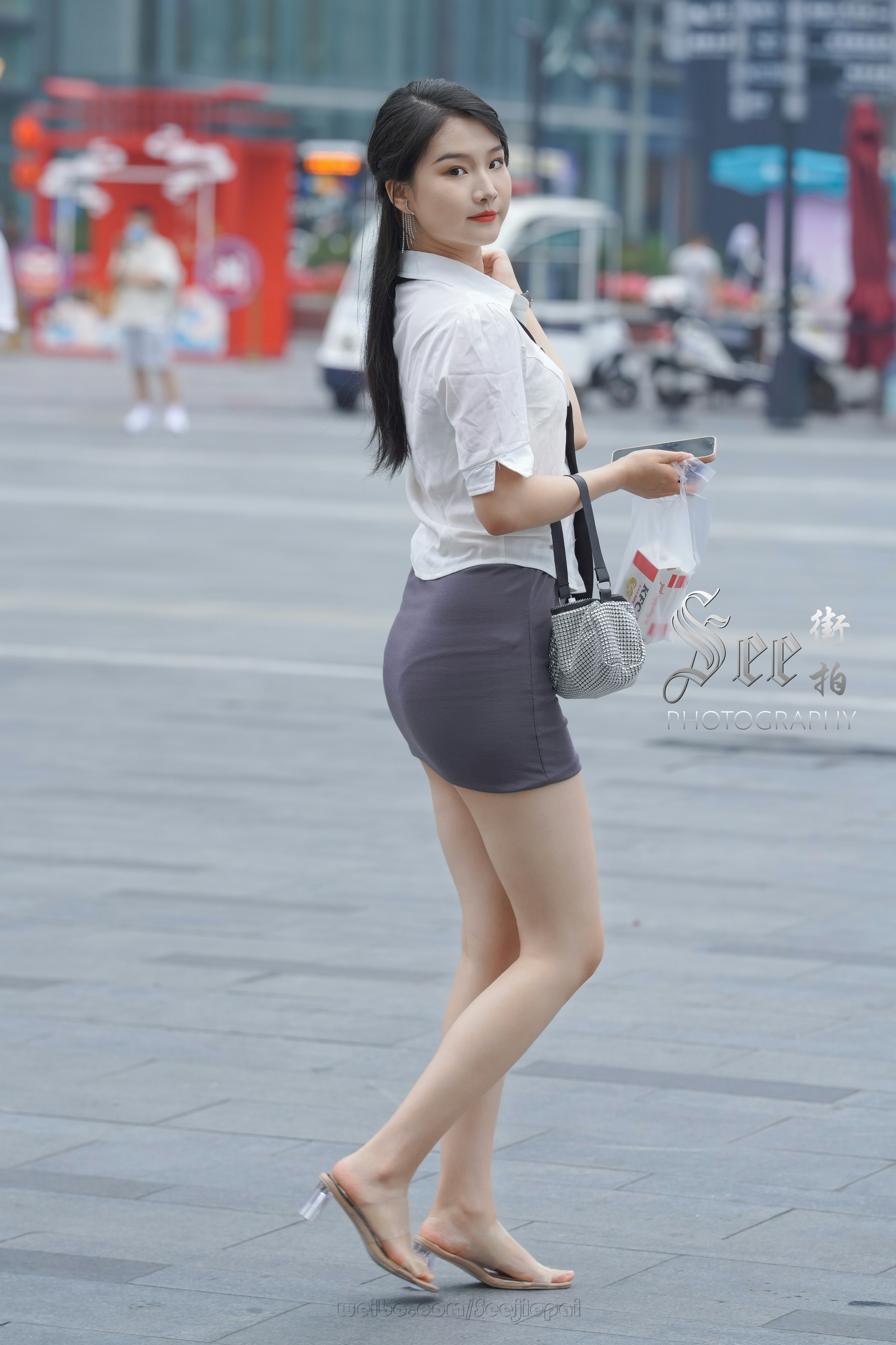 衬衫灰裙，温婉气质~~ ​​​