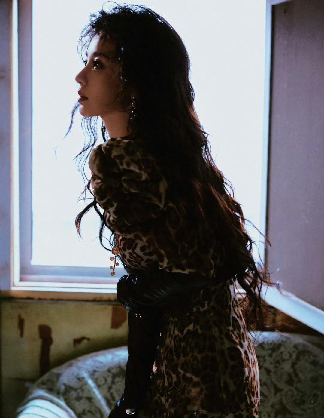 田曦薇、李一桐尖叫之夜出图 桐心薇泯今日同框