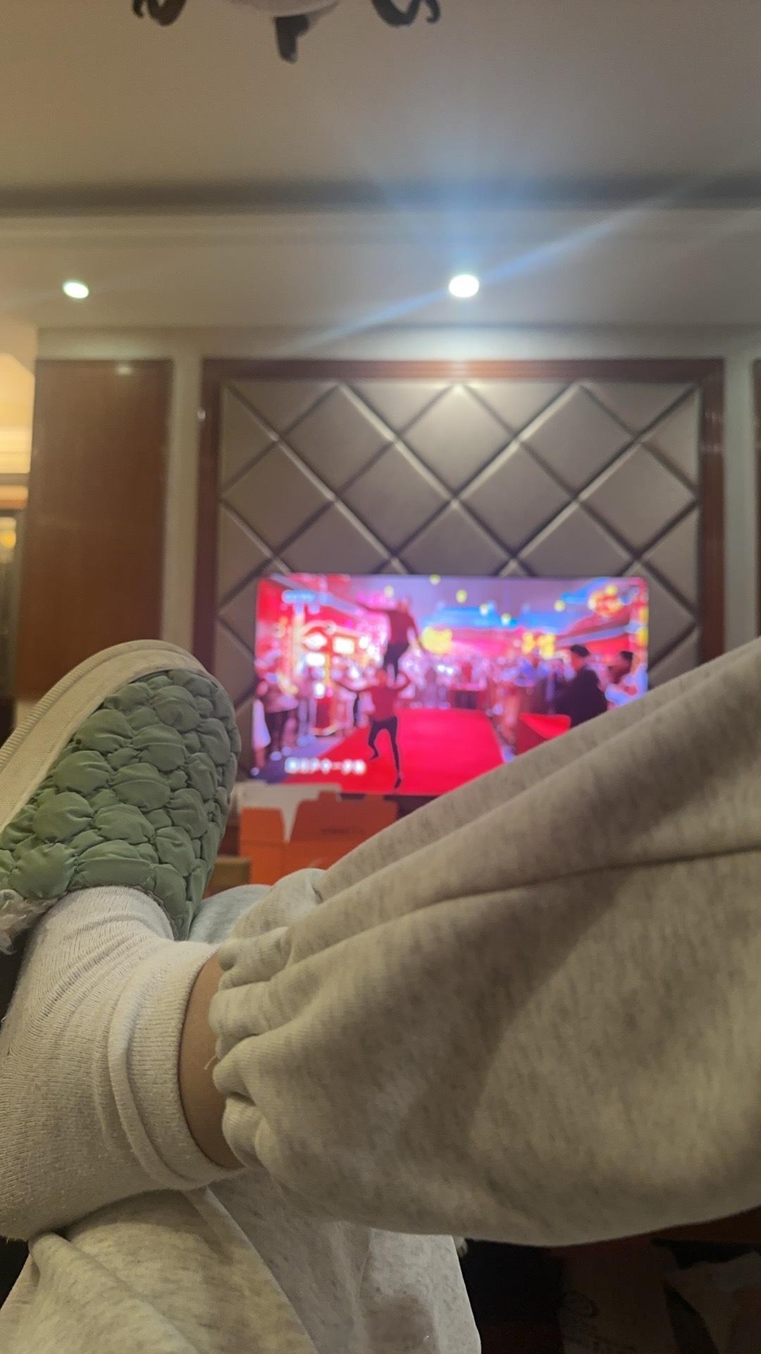 🎬 ℍ𝕚 𝟚𝟘𝟚𝟜             龙行龘龘      前程