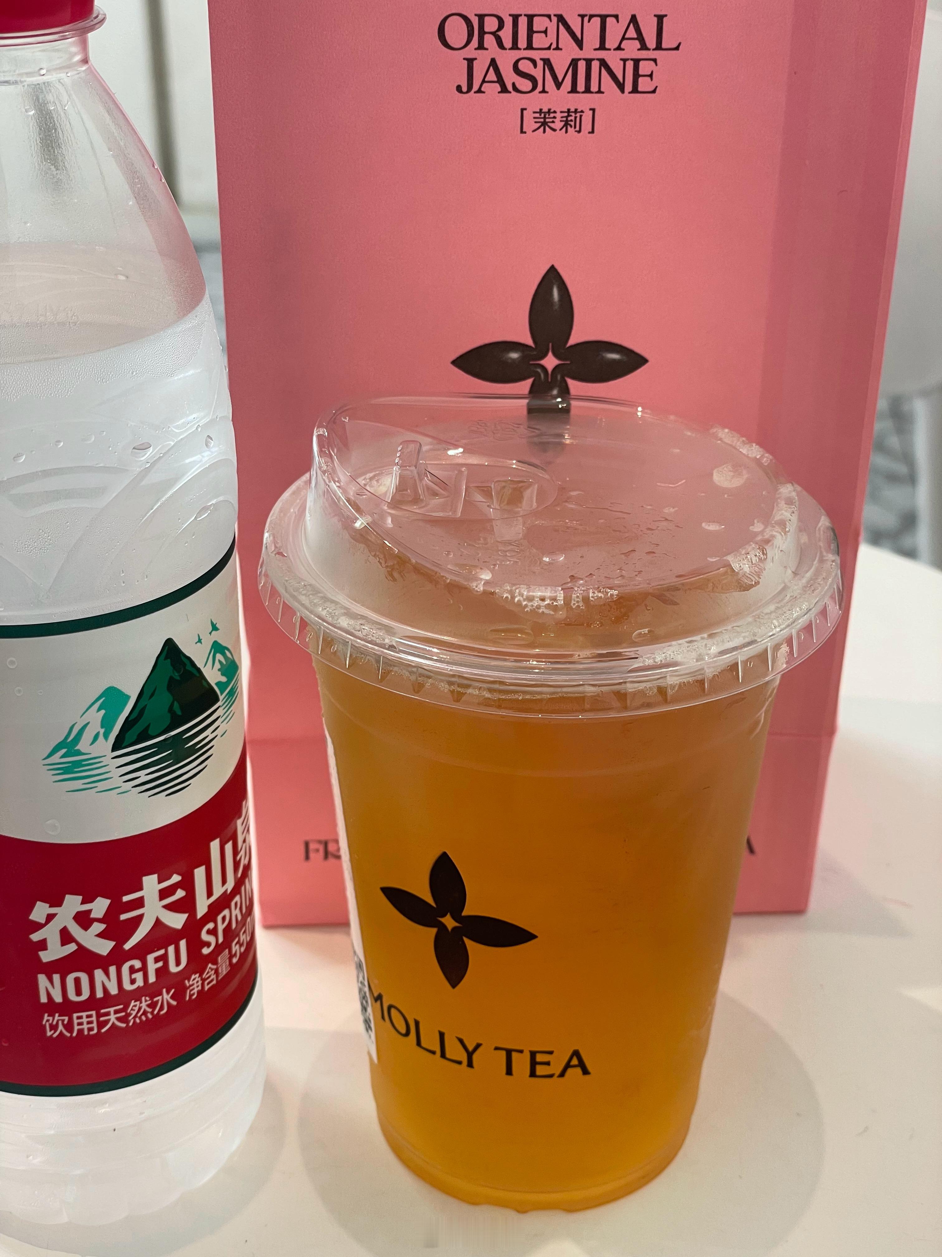 今天周末，放松一下，好久没喝奶茶了，喝个奶茶，看个电影，劳逸结合！ ​​​