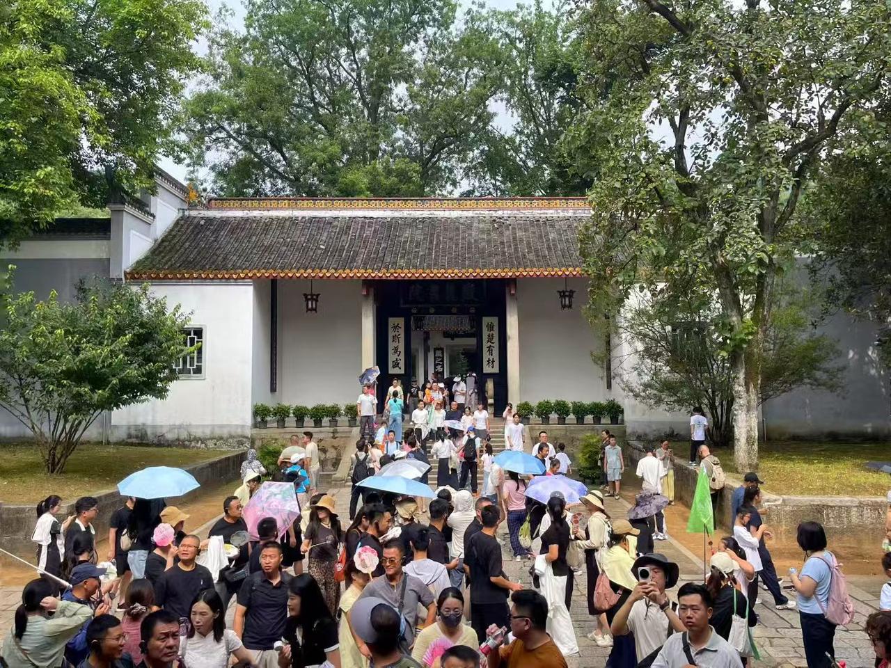 长沙岳麓书院｜千年学府美景打卡攻略📜
📍长沙市岳麓区麓山路273号（湖南大学