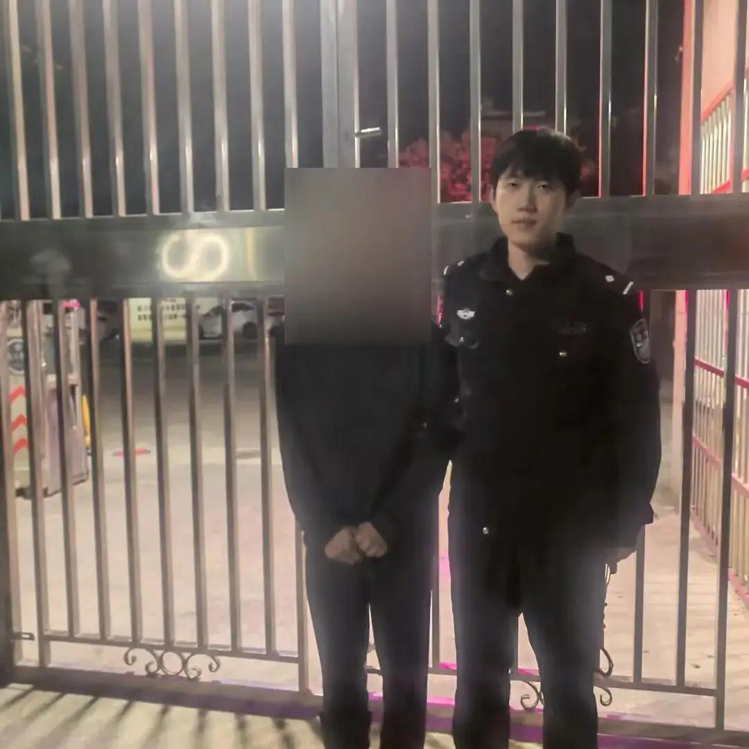 这网络直播流量可真是让人着魔，有的 人为了流量也真是拼了，可是拼来拼去把自己拼进