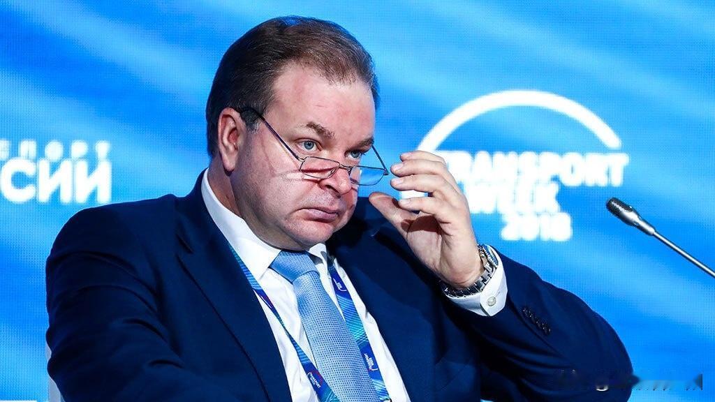 俄罗斯前交通部副部长阿列克谢·谢苗诺夫近日因资产来源不明，被依法没收价值约60亿