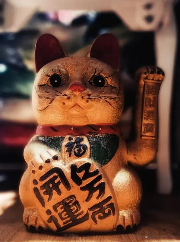 巨蟹座26年今日（假设是6月12日）运势有点小波折。这天容易因小事发火，话不投机