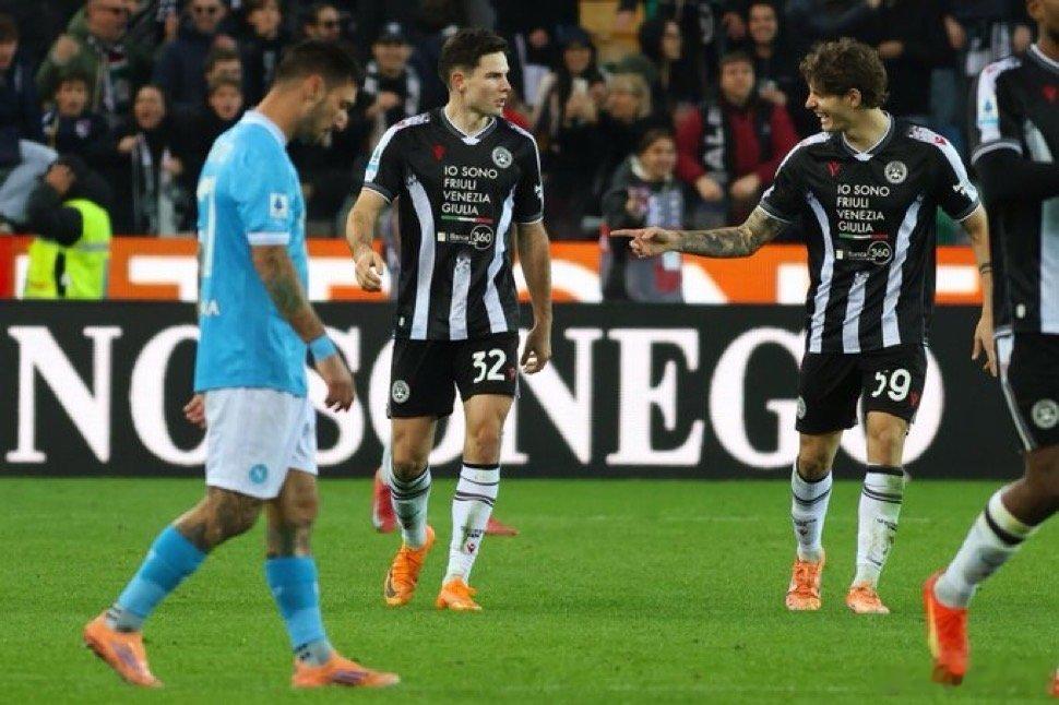 最终乌迪内斯1:0战胜了那不勒斯意甲热点解读 可以说是一场完胜 