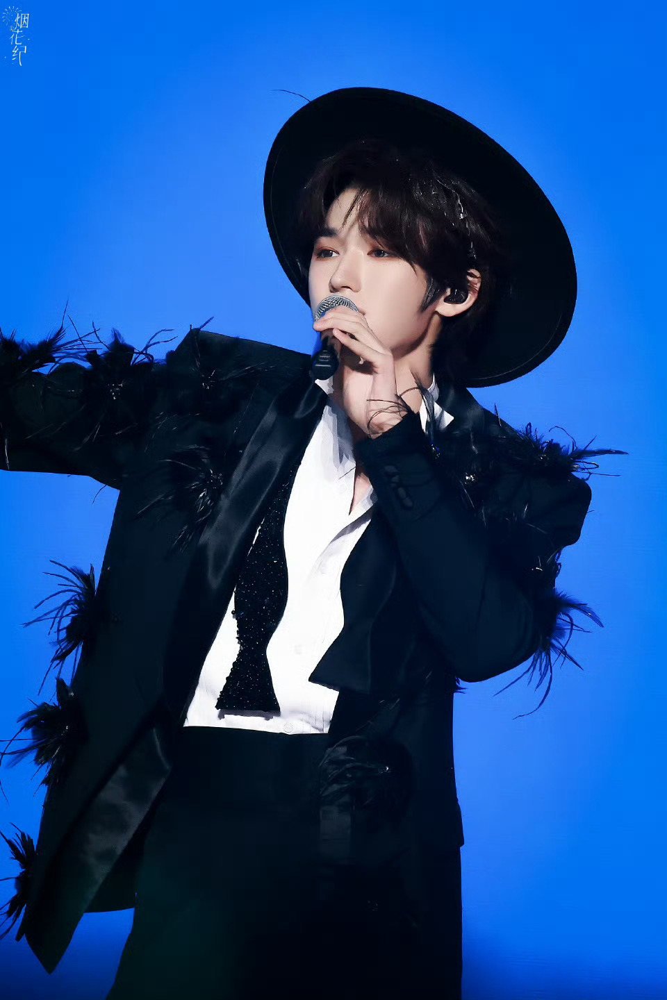 宋亚轩帽子又飞了海南的风又偏爱宋亚轩了