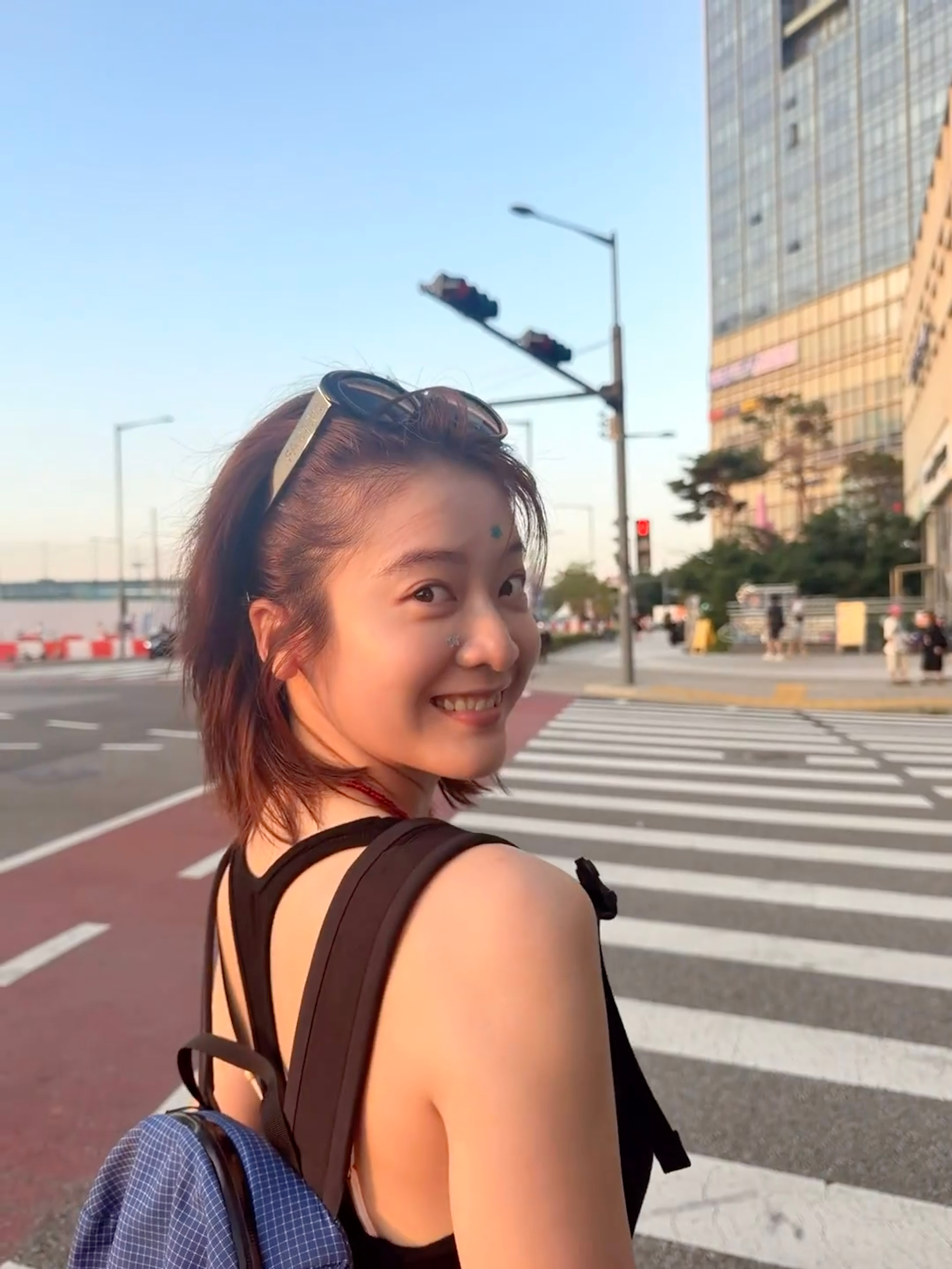 保持这个角度别动：📸 