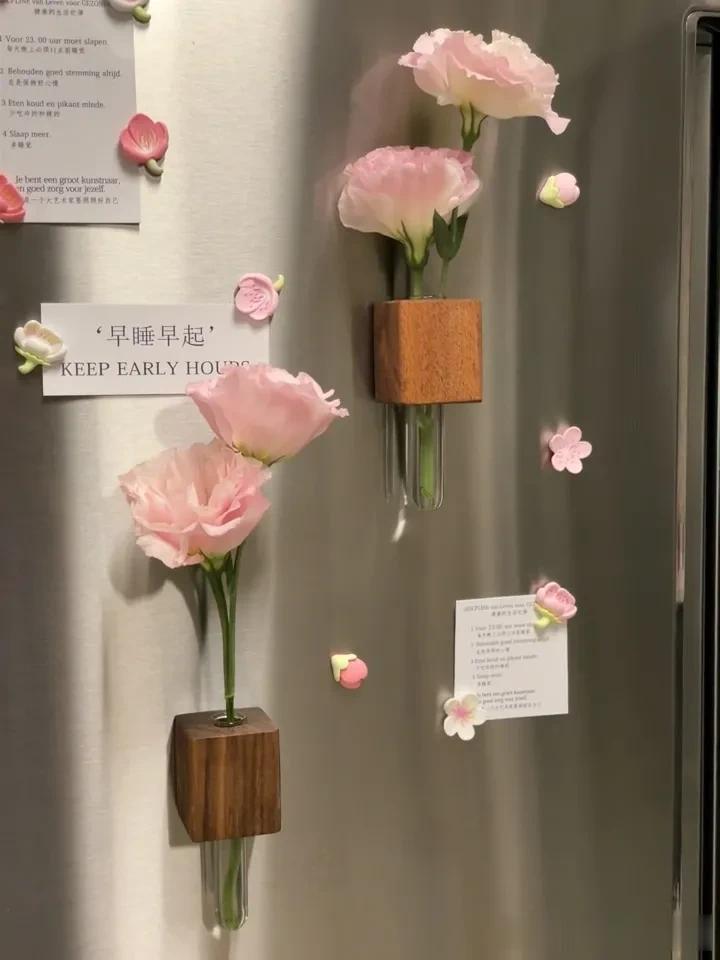 药房朋友说：上厕所的时候少说话～

现在上厕所都是用来摸鱼的，但我的药房朋友跟我