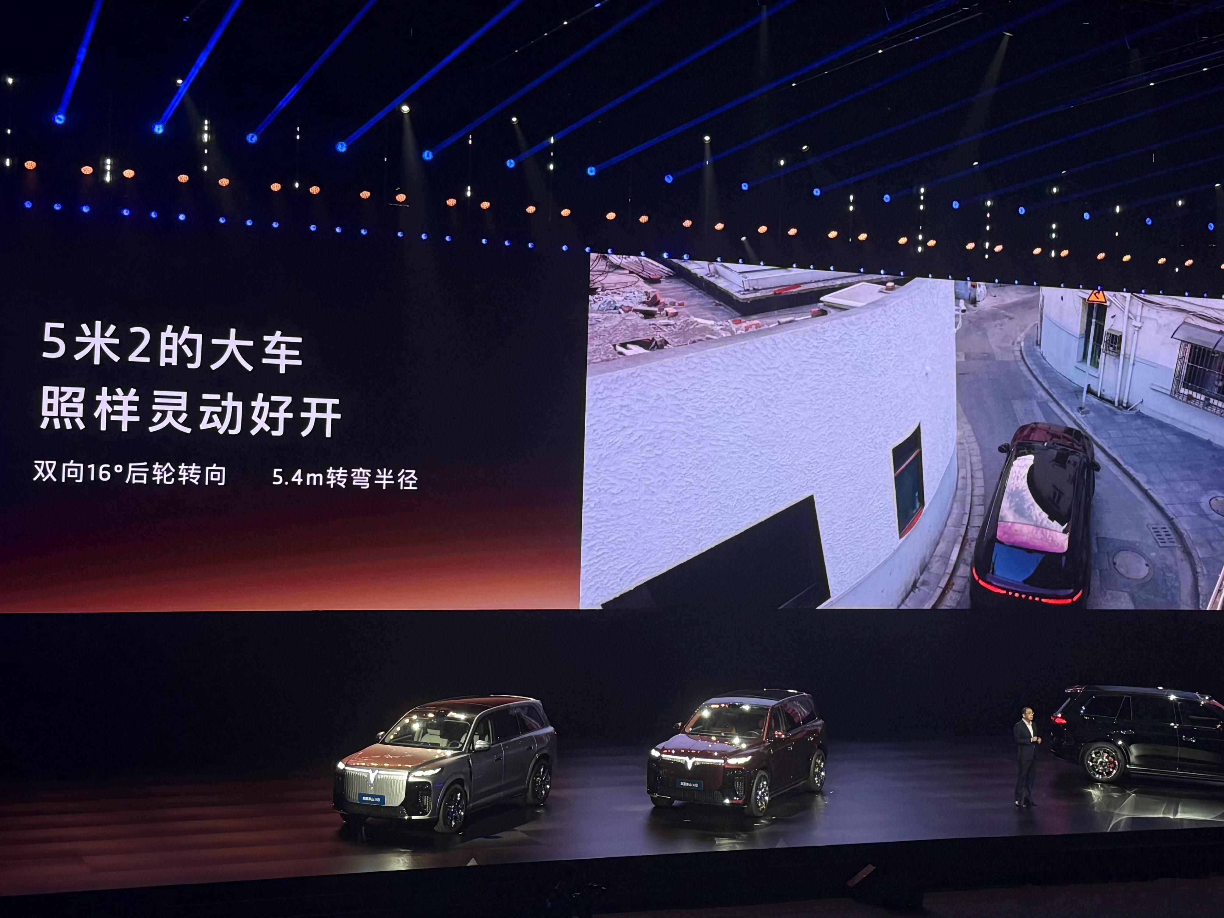 全尺寸家用SUV，必须买带后轮转向的！深有体会～城市老小区路窄车宽16度后轮转向