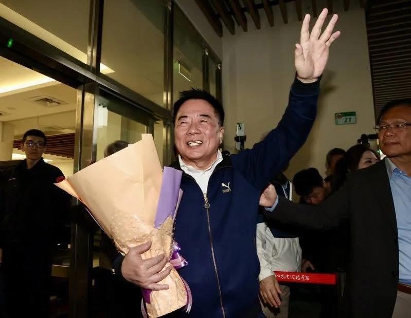 傅崐萁回应：蔡正元昨天入监服刑，国民党立委没有送的原因

国民党立院党团总召傅崐