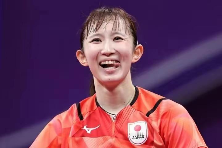 这次没哭，WTT重庆冠军赛输球的4位日本女乒选手都笑了！
1、0:3输给孙颖莎的