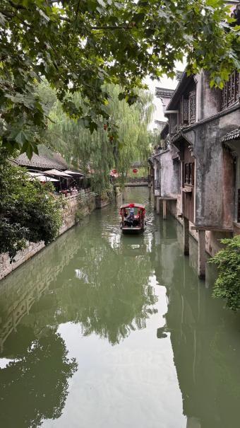 人到50才懂：那些藏在烟火里的道理，年轻时连看都看不上

前几天整理老房子，翻出