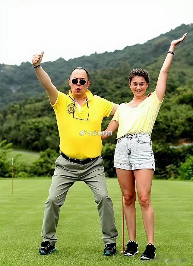 张铁林混血女儿长大了颜值高到“爆炸”，这就是真正的“格格”吧！ ​​​