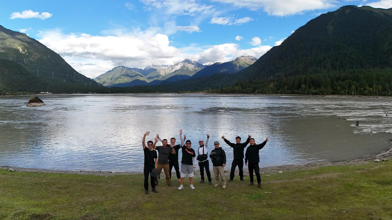 大家好，我是杨旭。在西藏呆了一周，墨脱之行顺利完成。感谢“韩路游记”团队带给自己