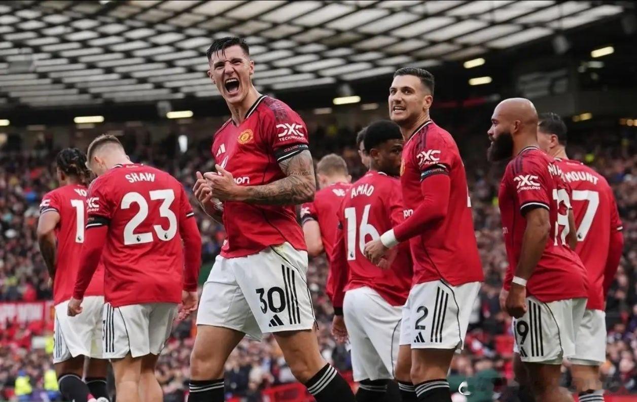 天空体育预测英超第32轮：切尔西1-2曼城，曼联2-1取胜，利物浦1-2爆冷，阿