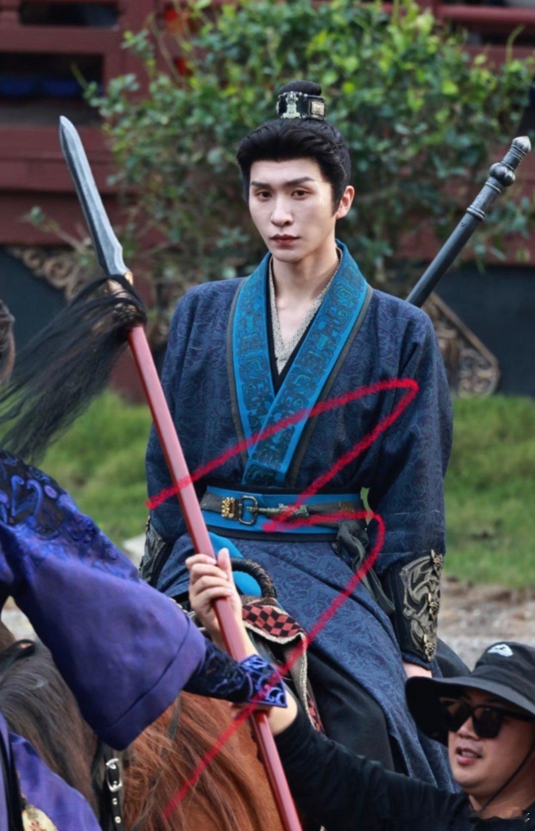 短人张集骏《将门独后》路透，好久没看见古装这么丑的了 