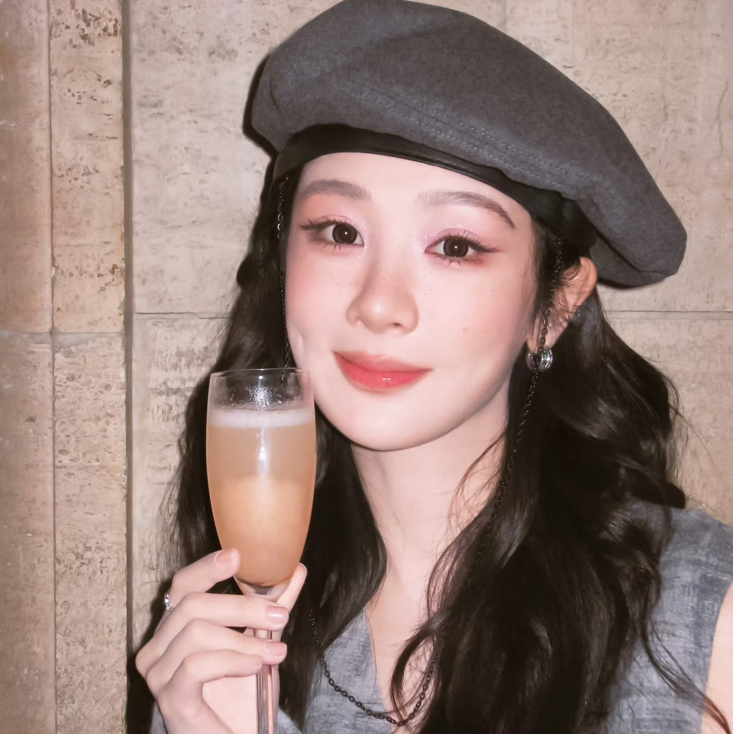 杨紫杨紫玉兰花开君再来  yz杨紫董竹君 我最喜欢的这个颜色就是你的这个眼露的颜
