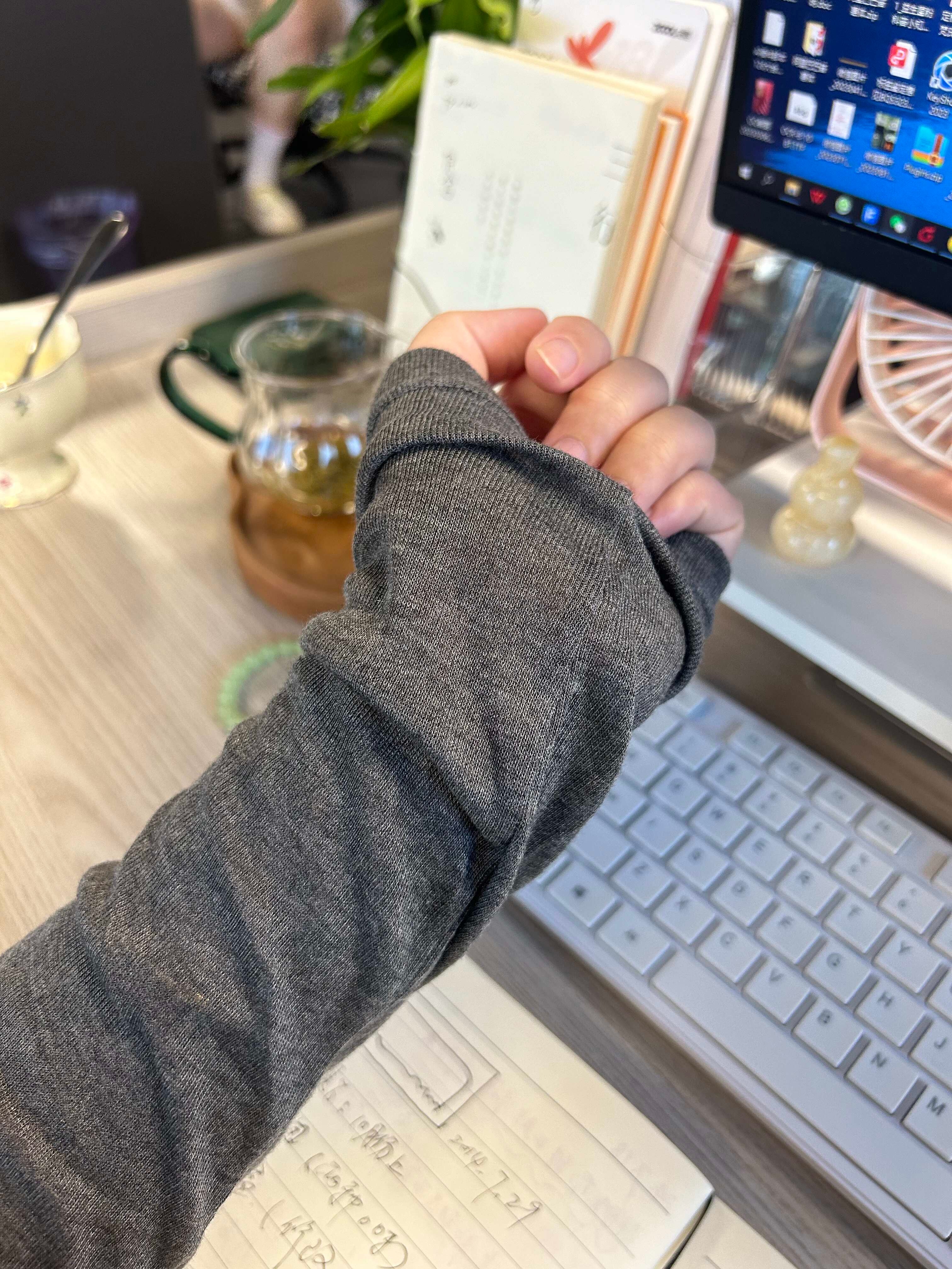 🍵办公日常｜喔吼，心动的感觉风平浪静的表面不要着急，要安安静静。 