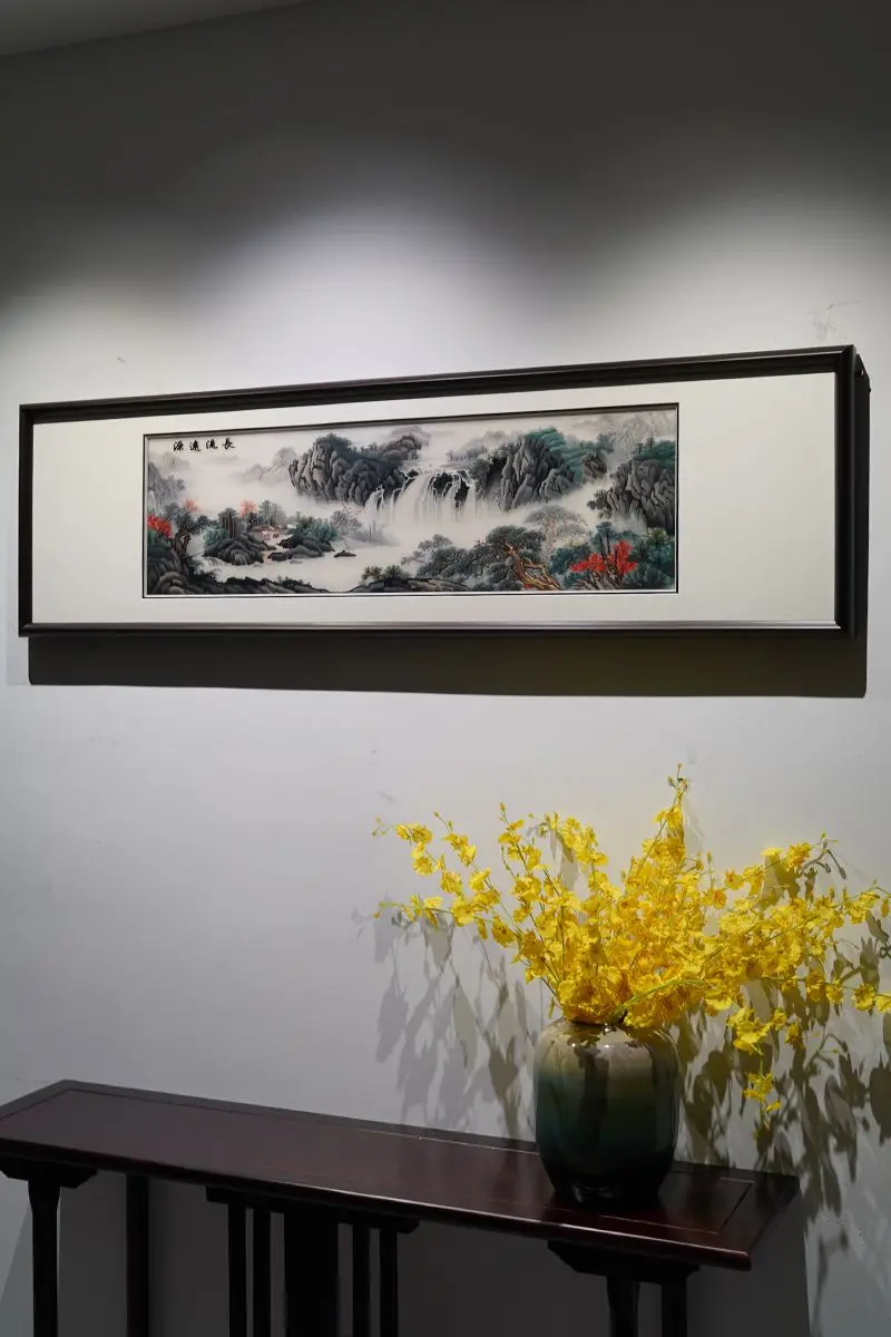 手工苏绣挂画！天然蚕丝+实木框超有质感 长卷留白，峰峦环涧，飞瀑流泉...