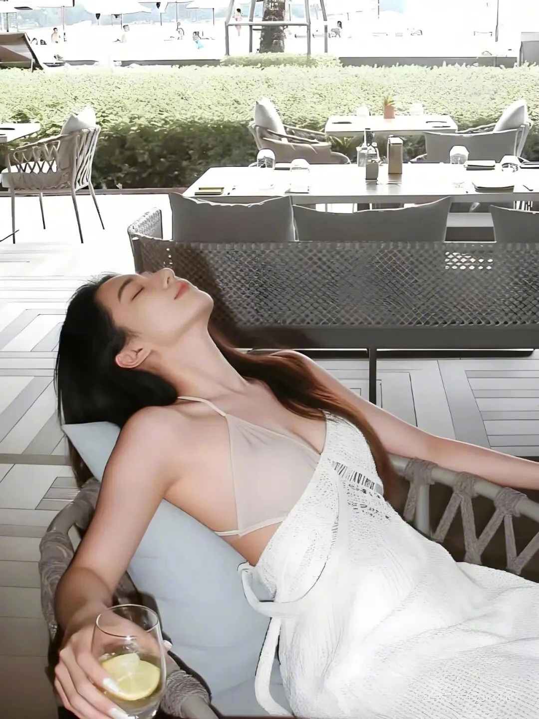 为什么三星手机在全球都很火爆，唯独在中国没销量? 